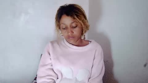 Snapshot of christine213 chatting on 02.09.25 christine213 online show from 02.09.25