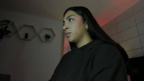 Christine  online show from 11.06.25