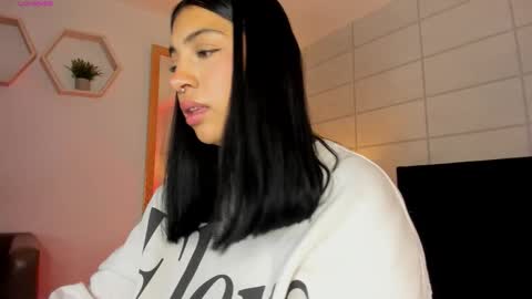 Christine  online show from 11.19.25