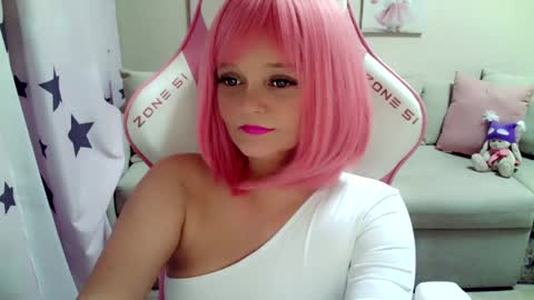 Snapshot of christirose chatting on 12.14.24 Christi online show from 12.14.24