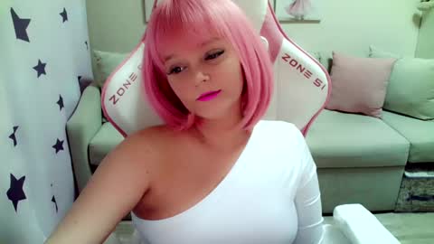 Snapshot of christirose chatting on 03.05.25 Christi online show from 03.05.25