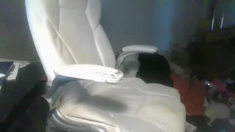 Snapshot of christo9999 chatting on 02.28.25 christo online show from 02.28.25