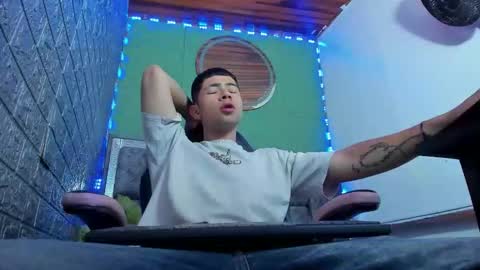 Christoper Giraldo online show from 03.13.26