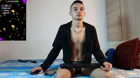 Snapshot of christopher__vans chatting on 09.14.25 CHRISTOPHER online show from 09.14.25