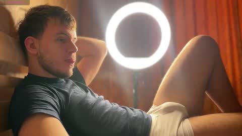 Snapshot of christophertan chatting on 02.18.26 Christopher online show from 02.18.26