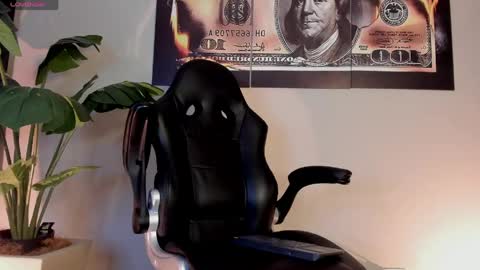 chrizmacgregor online show from 04.24.26