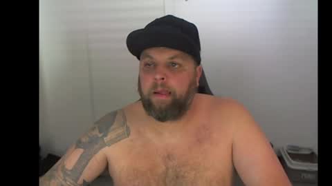 Snapshot of chrizz80 chatting on 02.21.25 Chrizz online show from 02.21.25