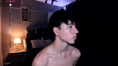 Snapshot of chrristopher77 chatting on 09.13.25 chrristopher77 online show from 09.13.25