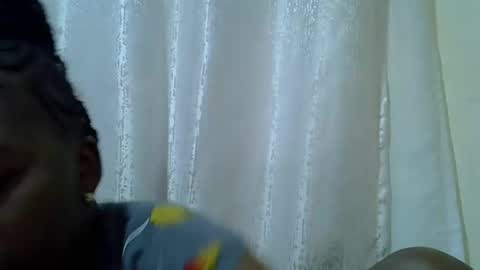 Snapshot of chubby_queenie07 chatting on 05.14.26 DivaDee online show from 05.14.26