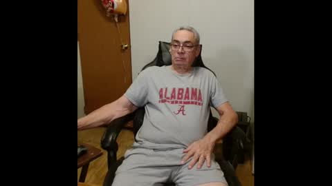 chubbyguy00054 online show from 02.16.25