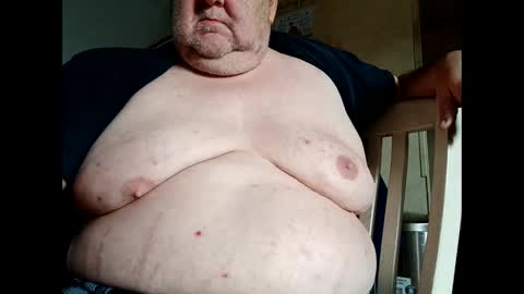 Snapshot of chubyluver11896 chatting on 12.17.25 chubyluver11896 online show from 12.17.25