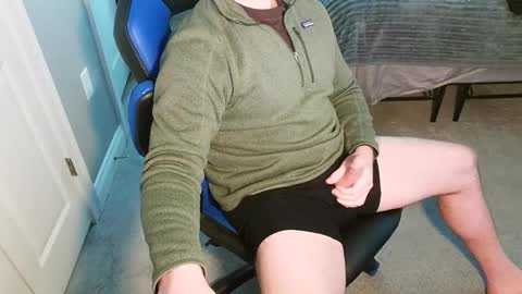 Snapshot of chuck0781 chatting on 01.01.25 chuck online show from 01.01.25