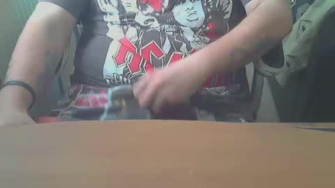 Snapshot of chunkisgreat chatting on 02.05.25 chunkisgreat online show from 02.05.25