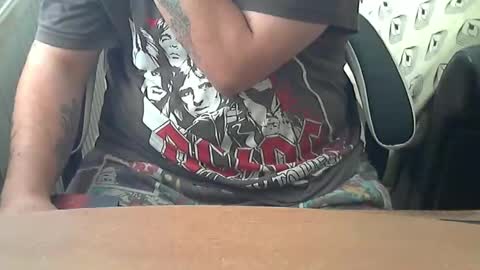 Snapshot of chunkisgreat chatting on 09.15.25 chunkisgreat online show from 09.15.25