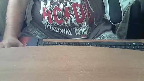 Snapshot of chunkisgreat chatting on 09.27.25 chunkisgreat online show from 09.27.25