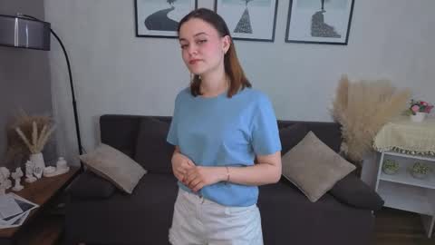 Snapshot of ciaragately chatting on 04.05.26 My name is Mia hello everyone online show from 04.05.26