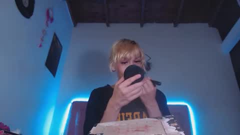 Snapshot of cicimom chatting on 01.07.26 cicimom online show from 01.07.26