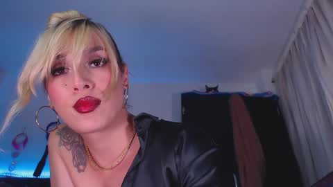 Snapshot of cicimom chatting on 03.29.26 cicimom online show from 03.29.26