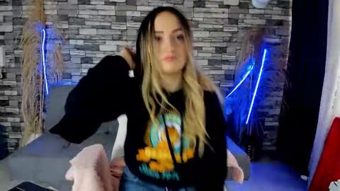 Ciindy Lovers online show from 10.09.25