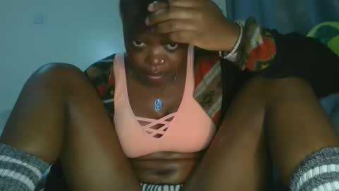 Snapshot of cilia_petite chatting on 06.01.26 cilia petite online show from 06.01.26
