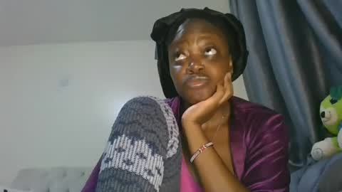 Snapshot of cilia_petite chatting on 06.21.26 cilia petite online show from 06.21.26
