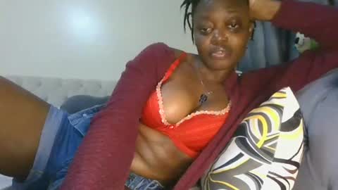 Snapshot of cilia_petite chatting on 07.06.26 cilia petite online show from 07.06.26
