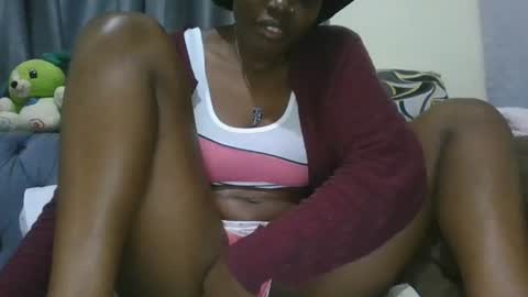 Snapshot of cilia_petite chatting on 07.29.26 cilia petite online show from 07.29.26