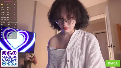   L  online show from 06.05.26