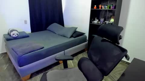 Luna and Sebas  online show from 06.13.26