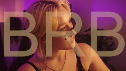 Snapshot of cinbellamy chatting on 11.06.25 Cin Bellamy online show from 11.06.25