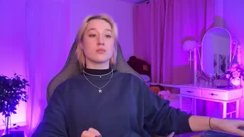 Snapshot of cinbellamy chatting on 01.07.26 Cin Bellamy online show from 01.07.26