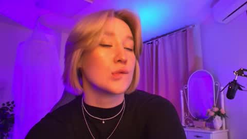 Snapshot of cinbellamy chatting on 03.08.26 Cin Bellamy online show from 03.08.26