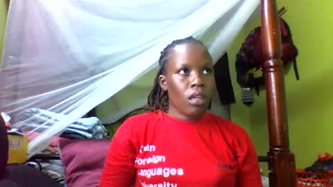 Snapshot of cinddy_14 chatting on 12.31.24 cinddy 14 online show from 12.31.24