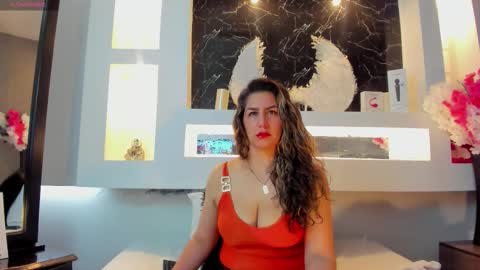 Cinthya  online show from 10.20.25