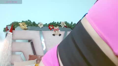 Cintia Hills online show from 12.19.24