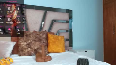 Cintia Hills online show from 02.09.25