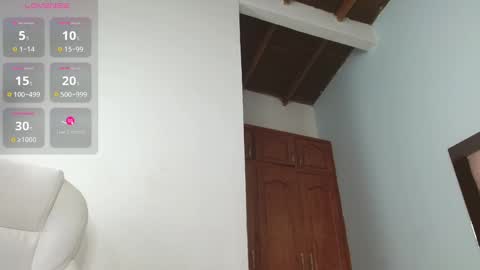 Cintia Hills online show from 03.08.25