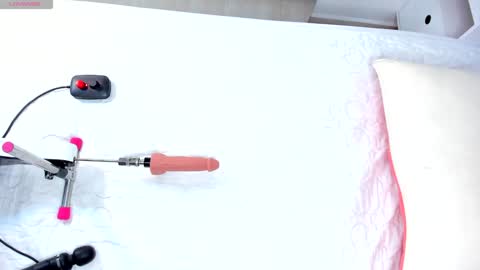 Snapshot of cintiavega chatting on 01.28.25 Cintia online show from 01.28.25