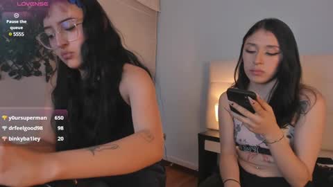 Snapshot of cintya_kors chatting on 12.31.24 Cintya online show from 12.31.24