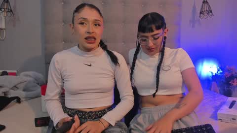 Snapshot of cintya_kors chatting on 01.08.25 Cintya online show from 01.08.25