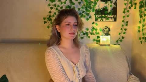 Snapshot of citruska chatting on 11.10.25 karina online show from 11.10.25