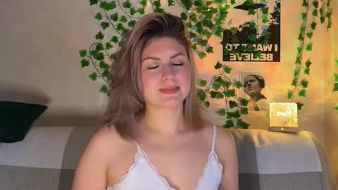 Snapshot of citruska chatting on 11.22.25 karina online show from 11.22.25