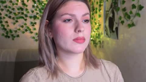 Snapshot of citruska chatting on 11.23.25 karina online show from 11.23.25