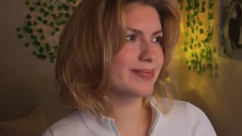 Snapshot of citruska chatting on 11.28.25 karina online show from 11.28.25