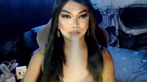 Snapshot of cj_parker69 chatting on 12.19.25 QUEEN CESS online show from 12.19.25