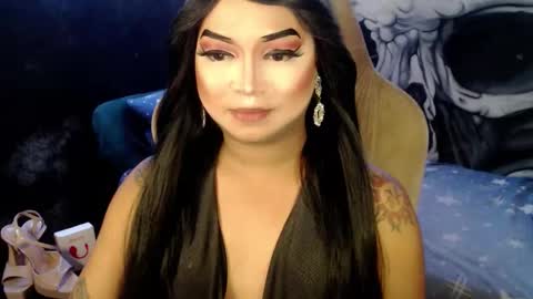 Snapshot of cj_parker69 chatting on 12.22.25 QUEEN CESS online show from 12.22.25