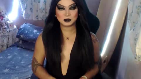 QUEEN CESS online show from 04.26.26