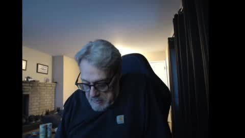 Snapshot of cjscout chatting on 12.19.24 cjscout online show from 12.19.24