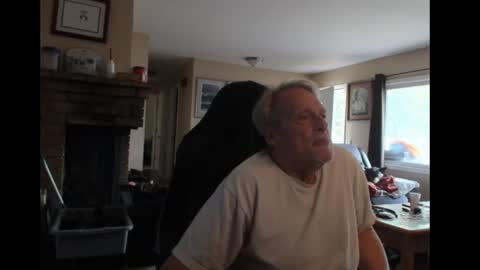 Snapshot of cjscout chatting on 09.18.25 cjscout online show from 09.18.25