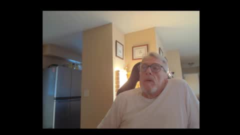 Snapshot of cjscout chatting on 12.22.25 cjscout online show from 12.22.25